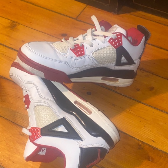 Retro Jordan 4s - Picture 3 of 16